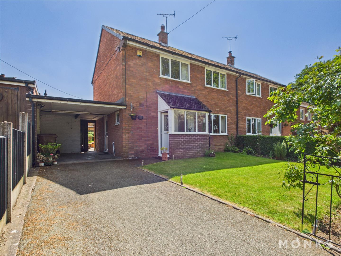 15 The Willows, Oswestry, SY11 4JX For Sale